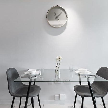 Khayat Homes - The Curve - One Bed London Exteriör bild