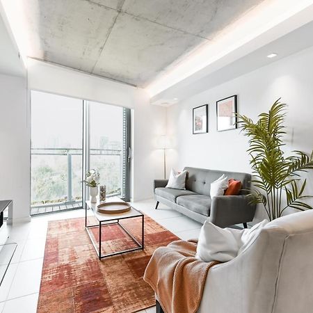 Khayat Homes - The Curve - One Bed London Exteriör bild
