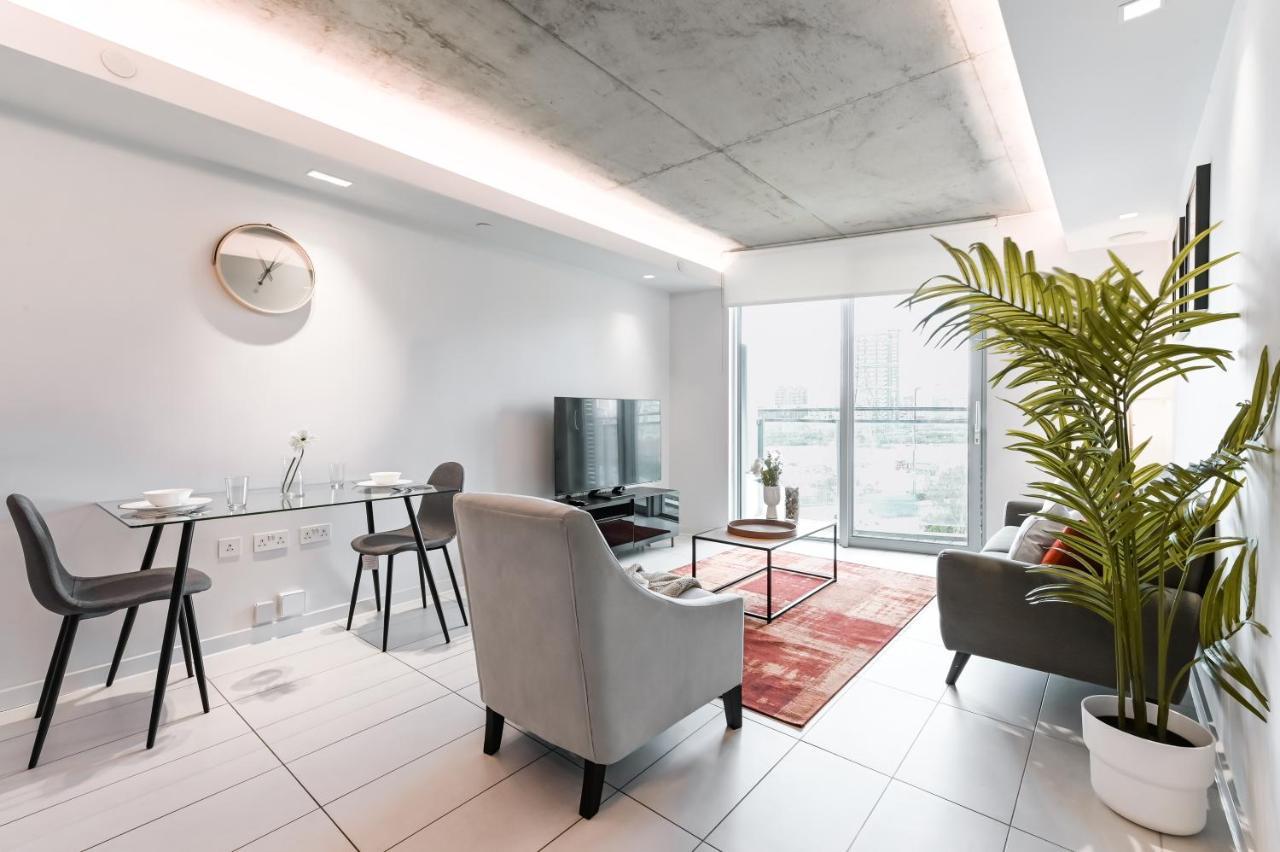 Khayat Homes - The Curve - One Bed London Exteriör bild